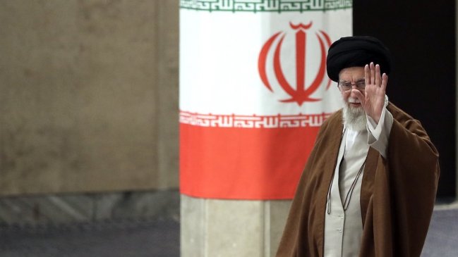  Medio asegura que EEUU e Irán dialogaron para evitar escalada  