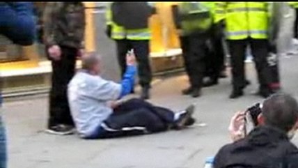   Vea la agresión policial que sufrió el hombre que murió en protestas contra el G-20 