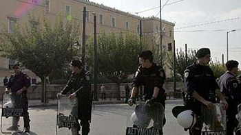   Anarquistas se tomaron por una hora embajada chilena en Grecia 