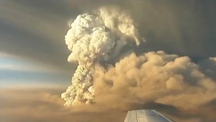   Cenizas del volcán islandés se desplazan hacia el sur 
