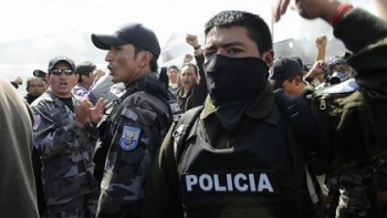   Tribunal ecuatoriano emitió primeras condenas contra alzamiento militar en 2010 