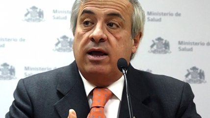 Ministro Mañalich hizo reconocimiento a equipo médico que separó a ex siamesas