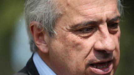 Mañalich: El 2012 habrá grupos que viajarán por el país radicalizando demandas sociales