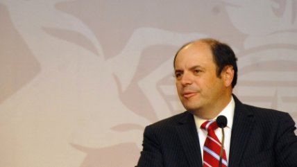 Ministro Alvarez pidió desbloqueo de los caminos y negociar sólo con 