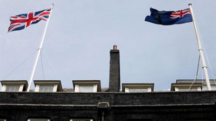   La bandera de las Falklands ondea en la residencia de David Cameron 