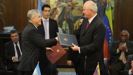   Argentina y Venezuela buscarán petróleo en las Malvinas 