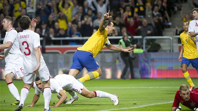 Zlatan Ibrahimovic comandó triunfo de Suecia sobre Inglaterra Zlatan Ibrahimovic comandó triunfo de Suecia sobre Inglaterra