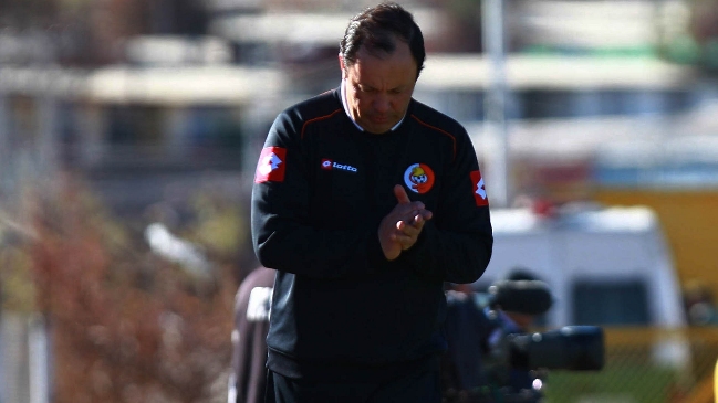 Oscar del Solar: Evitamos que un gran club se fuera a donde no merecía estar Oscar del Solar: Evitamos que un gran club se fuera a donde no merecía estar