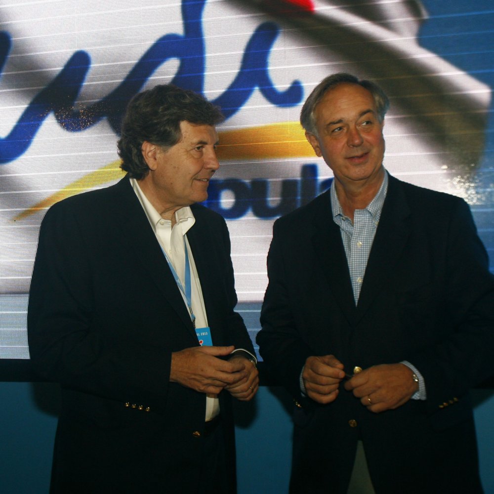 Consejo de la UDI alista proclamación de Golborne pese a disidencia Consejo de la UDI alista proclamación de Golborne pese a disidencia