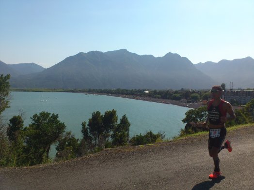 Este domingo 13 de enero se realizó el Ironman de Pucón 70.3, que contempló un trazado de 1.9 km de natación, 90 km de ciclismo y 21 km de trote. La prueba la ganó el brasileño Reinaldo Colucci en varones, mientras que en las damas la vencedora fue la chilena Valentina Carvallo. Este domingo 13 de enero se realizó el Ironman de Pucón 70.3, que contempló un trazado de 1.9 km de natación, 90 km de ciclismo y 21 km de trote. La prueba la ganó el brasileño Reinaldo Colucci en varones, mientras que en las damas la vencedora fue la chilena Valentina Carvallo.