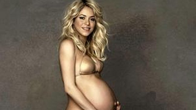 Shakira permanecerá al menos una noche más en la clínica tras su primer parto Shakira permanecerá al menos una noche más en la clínica tras su primer parto
