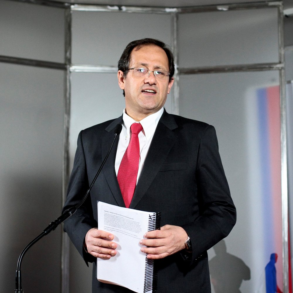Beyer anunció que U. del Mar cerrará en febrero de 2015 Beyer anunció que U. del Mar cerrará en febrero de 2015