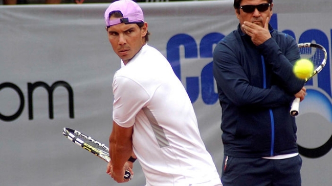 Rafael Nadal entrena con Nicolás Massú en el Club Naval Las Salinas Rafael Nadal entrena con Nicolás Massú en el Club Naval Las Salinas