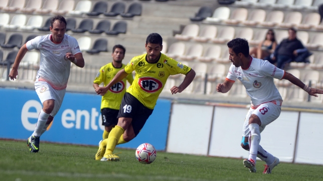San Luis lo ganó sobre el final y hundió más a La Serena en la Primera B