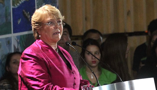 Desigualdad y campaña ciudadana, ejes del discurso de Bachelet