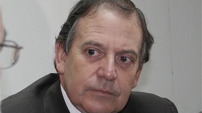 Renunciado director de Fonasa: Me gustaría estar a cargo del Hogar de Cristo
