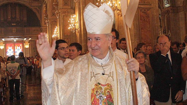 Cardenal Errázuriz respondió a denunciantes de Karadima: El papa pensó distinto Cardenal Errázuriz respondió a denunciantes de Karadima: El papa pensó distinto