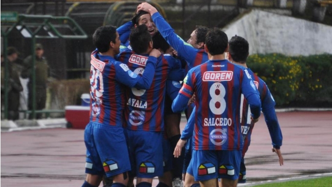 Iberia sigue firme en la punta pese a igualar con Melipilla en la Segunda División Iberia sigue firme en la punta pese a igualar con Melipilla en la Segunda División