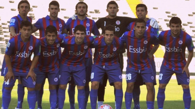 Iberia derrotó a Deportes Valdivia y se mantuvo en la cima de la Segunda División Iberia derrotó a Deportes Valdivia y se mantuvo en la cima de la Segunda División