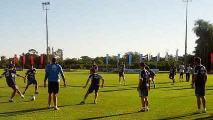 Paraguay trabajó con contingente completo preparando duelo ante Chile