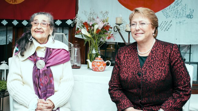 Bachelet visitó a Margot Loyola en su cumpleaños 95 Bachelet visitó a Margot Loyola en su cumpleaños 95