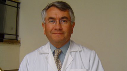 Presidente del Colegio Médico: Actitudes de Mañalich no van con la 