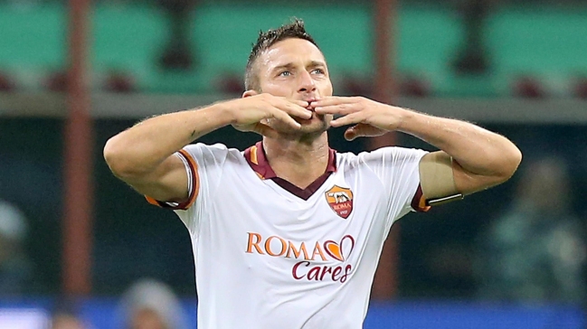 DT de Italia se abrió a nominar al veterano Francesco Totti DT de Italia se abrió a nominar al veterano Francesco Totti