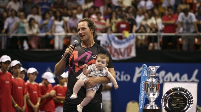 Nalbandian venció a Nadal en la primera de sus despedidas Nalbandian venció a Nadal en la primera de sus despedidas