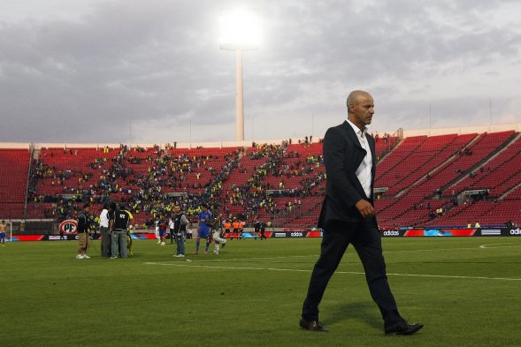 El Estadio Nacional fue el escenario donde U. de Chile venció por 1-0 al colista del Torneo de Apertura, Huachipato, en duelo correspondiente a la fecha 15 del certamen criollo. El Estadio Nacional fue el escenario donde U. de Chile venció por 1-0 al colista del Torneo de Apertura, Huachipato, en duelo correspondiente a la fecha 15 del certamen criollo.