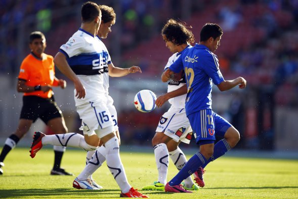 El Estadio Nacional fue el escenario donde U. de Chile venció por 1-0 al colista del Torneo de Apertura, Huachipato, en duelo correspondiente a la fecha 15 del certamen criollo. El Estadio Nacional fue el escenario donde U. de Chile venció por 1-0 al colista del Torneo de Apertura, Huachipato, en duelo correspondiente a la fecha 15 del certamen criollo.