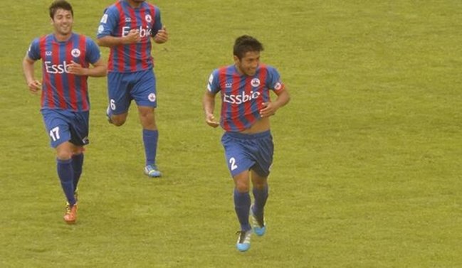 Iberia empató con Deportes Puerto Montt y conservó el liderato en la Segunda División Iberia empató con Deportes Puerto Montt y conservó el liderato en la Segunda División