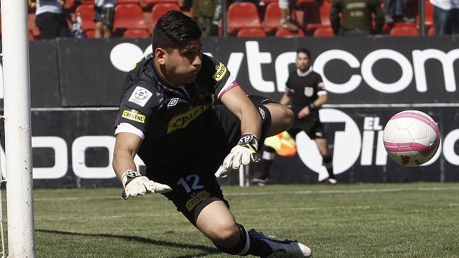 Colo Colo sumó un claro triunfo sobre Linares en la Segunda División Colo Colo sumó un claro triunfo sobre Linares en la Segunda División