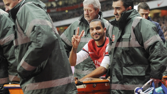 Theo Walcott será baja para Arsenal e Inglaterra en el Mundial de Brasil 2014 Theo Walcott será baja para Arsenal e Inglaterra en el Mundial de Brasil 2014
