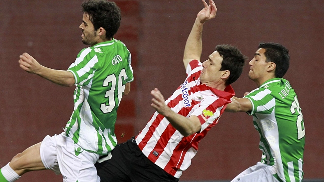 Lorenzo Reyes participó en dura eliminación de Betis en la Copa del Rey Lorenzo Reyes participó en dura eliminación de Betis en la Copa del Rey