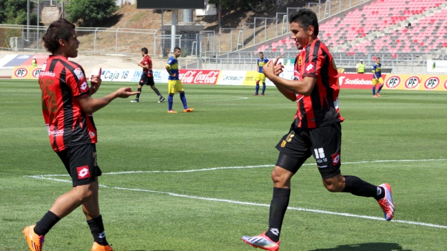 Rangers mandó a Everton al último lugar de la tabla del descenso