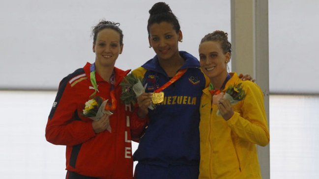 Kristel Köbrich obtuvo la medalla de plata en los 400 metros libre de Santiago 2014 Kristel Köbrich obtuvo la medalla de plata en los 400 metros libre de Santiago 2014