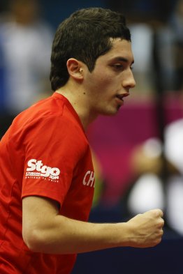 Este martes comenzó la primera ronda de tenis de mesa en los Juegos Sudamericanos de Santiago. La competencia se desarrolló en el Gimnasio Olímpico de San Miguel. Este martes comenzó la primera ronda de tenis de mesa en los Juegos Sudamericanos de Santiago. La competencia se desarrolló en el Gimnasio Olímpico de San Miguel.