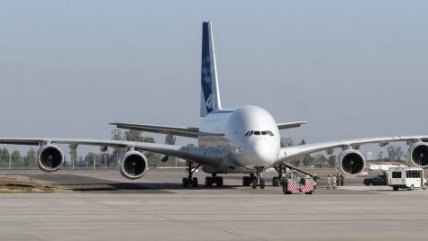 El avión de pasajeros más grande del mundo llegó a Chile