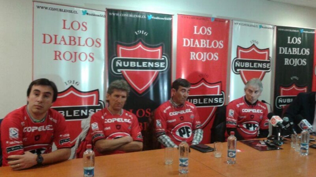 Ivo Basay fue presentado como nuevo técnico de Ñublense Ivo Basay fue presentado como nuevo técnico de Ñublense