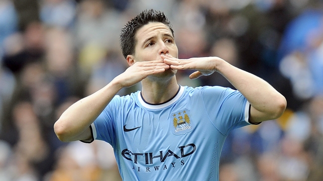 Nasri tranquilizó a su novia tras quedar fuera de la selección francesa Nasri tranquilizó a su novia tras quedar fuera de la selección francesa
