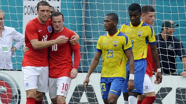 Ecuador igualó con Inglaterra en un accidentado partido amistoso Ecuador igualó con Inglaterra en un accidentado partido amistoso