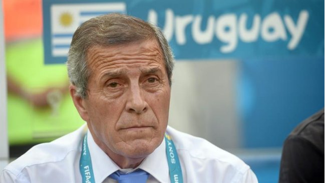 Oscar Tabárez y caída ante Costa Rica: Es un golpe muy duro, pero tenemos que reponernos rápido Oscar Tabárez y caída ante Costa Rica: Es un golpe muy duro, pero tenemos que reponernos rápido