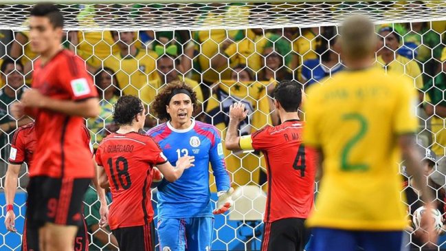 Brasil no pudo superar a un inspirado México en Fortaleza Brasil no pudo superar a un inspirado México en Fortaleza