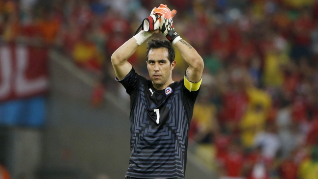 Claudio Bravo ya es arquero de FC Barcelona, según medios españoles
