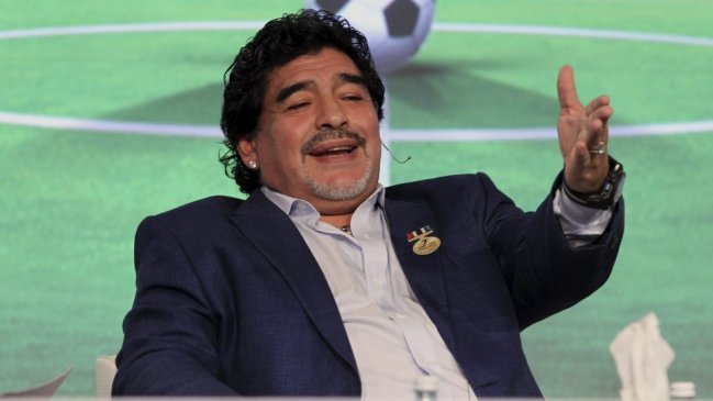 Diego Maradona a Jorge Sampaoli: Felicitaciones, maestro Diego Maradona a Jorge Sampaoli: Felicitaciones, maestro