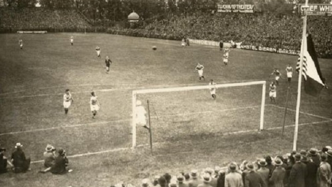 Chile desafía a Holanda, 86 años después del duelo de Rotterdam Chile desafía a Holanda, 86 años después del duelo de Rotterdam
