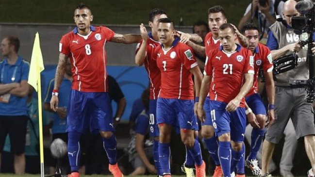 Acierta al resultado de Brasil-Chile y participa por un polerón de la selección Acierta al resultado de Brasil-Chile y participa por un polerón de la selección