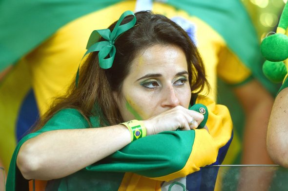 La tristeza inundó a toda la hinchada de Brasil alrededor del país por el La tristeza inundó a toda la hinchada de Brasil alrededor del país por el