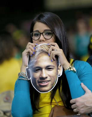 La tristeza inundó a toda la hinchada de Brasil alrededor del país por el La tristeza inundó a toda la hinchada de Brasil alrededor del país por el
