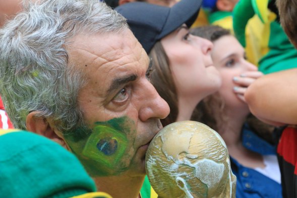 La tristeza inundó a toda la hinchada de Brasil alrededor del país por el La tristeza inundó a toda la hinchada de Brasil alrededor del país por el